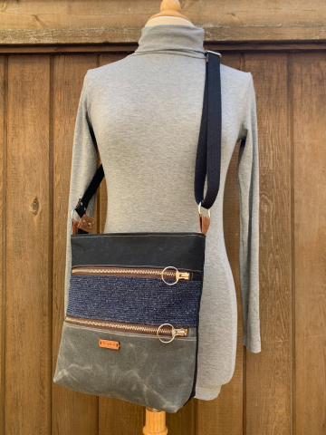 Everyday Double Zipper Handbag Black Dark Blue Heather and